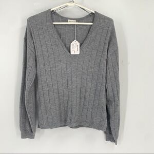 Mercantile “Gentle Fawn “ Aberdeen Sweater Heather Gray XS